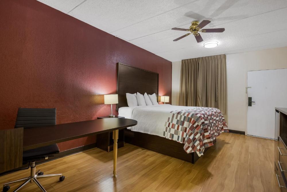 Superior King Room Disability Access Smoking interior